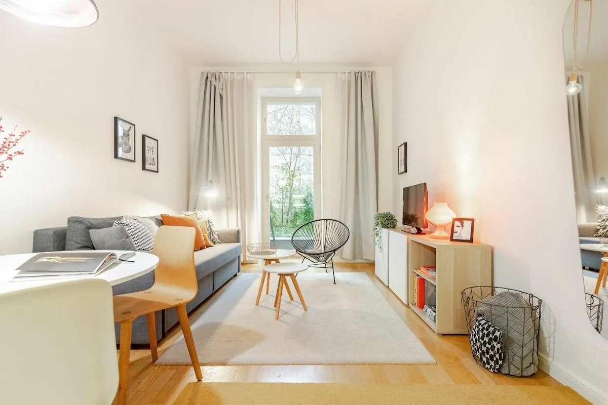 Modern Apartment With Garden Πράγα