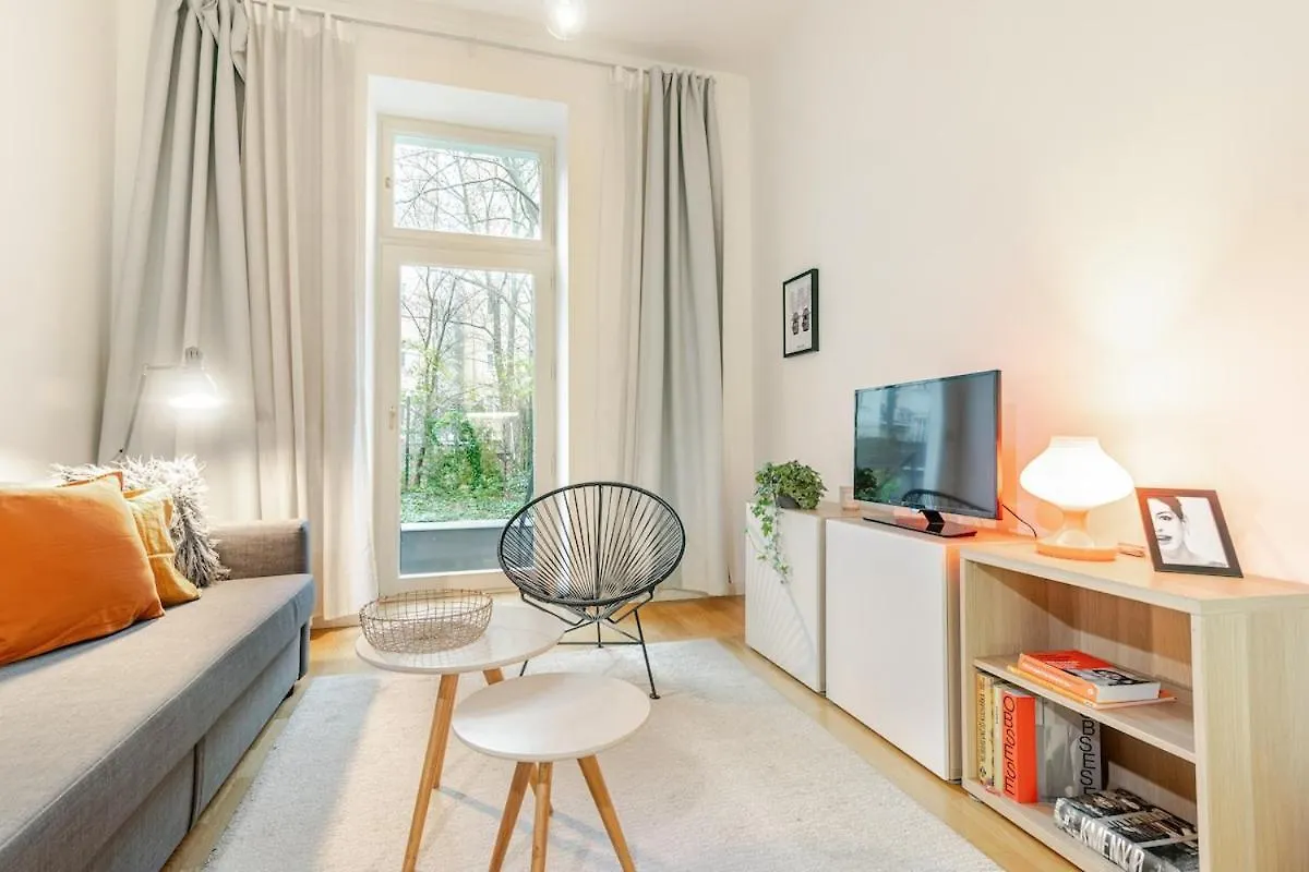 Modern Apartment With Garden Πράγα